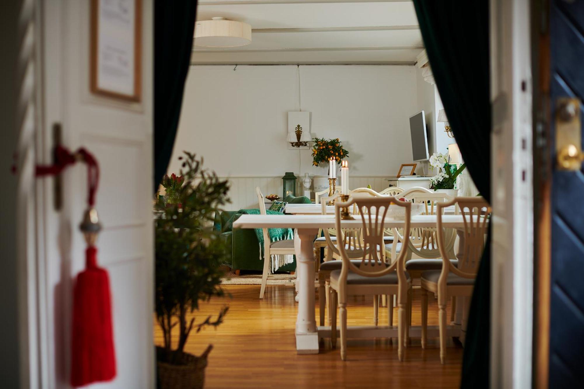 Hotell Baeckagarden Ystad Extérieur photo